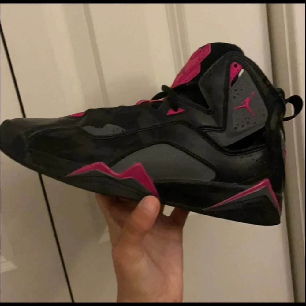 Air Jordans - Picture 1 of 6